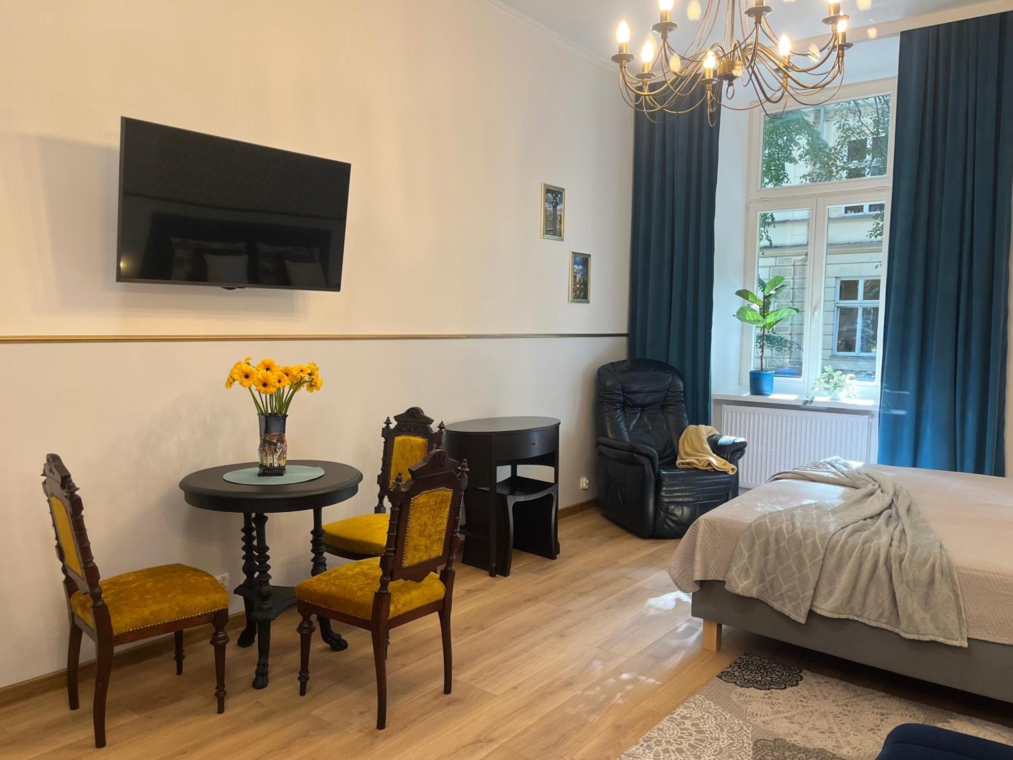 Wawel Crown Apartments Краков Экстерьер фото