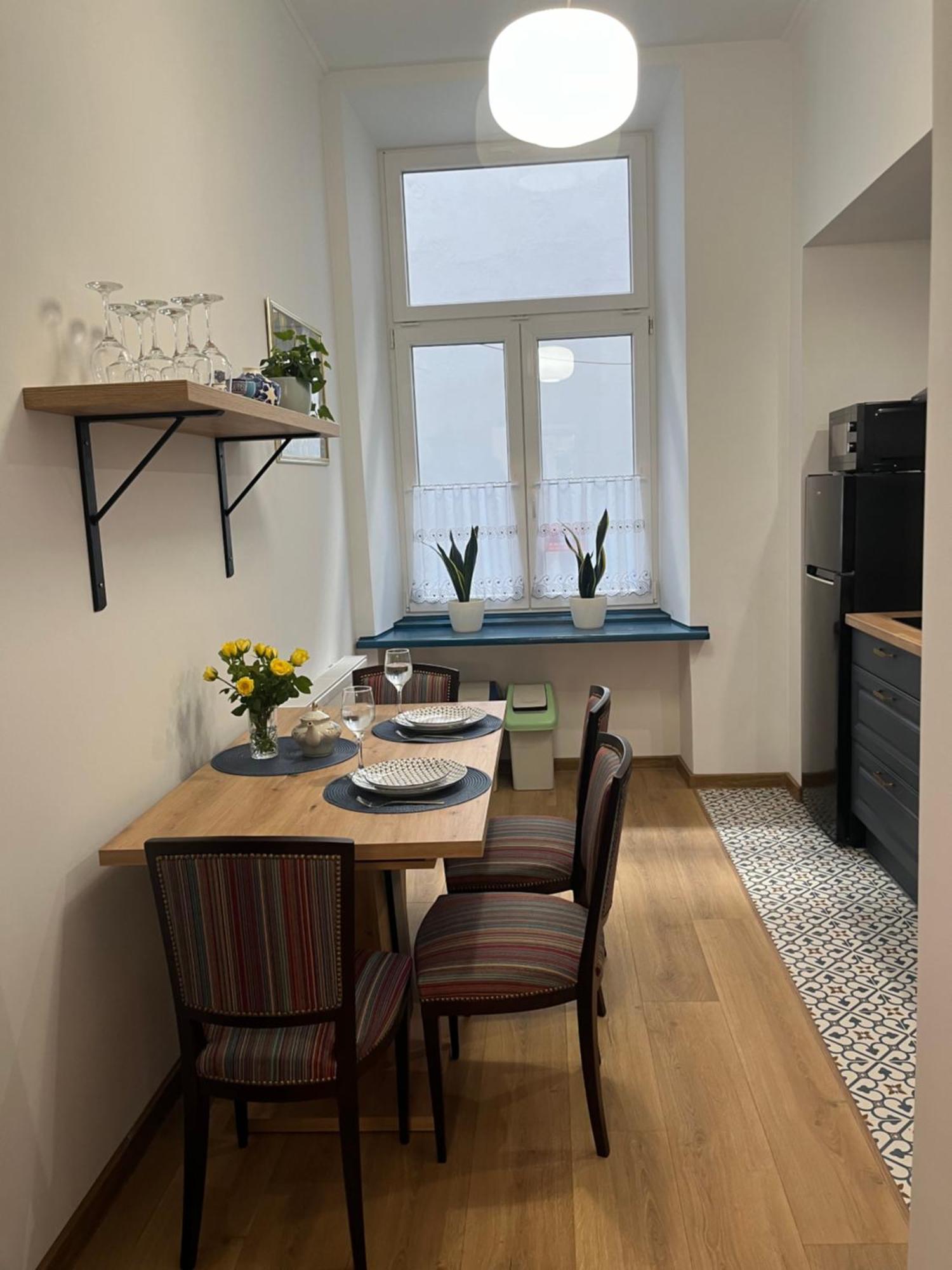 Wawel Crown Apartments Краков Экстерьер фото