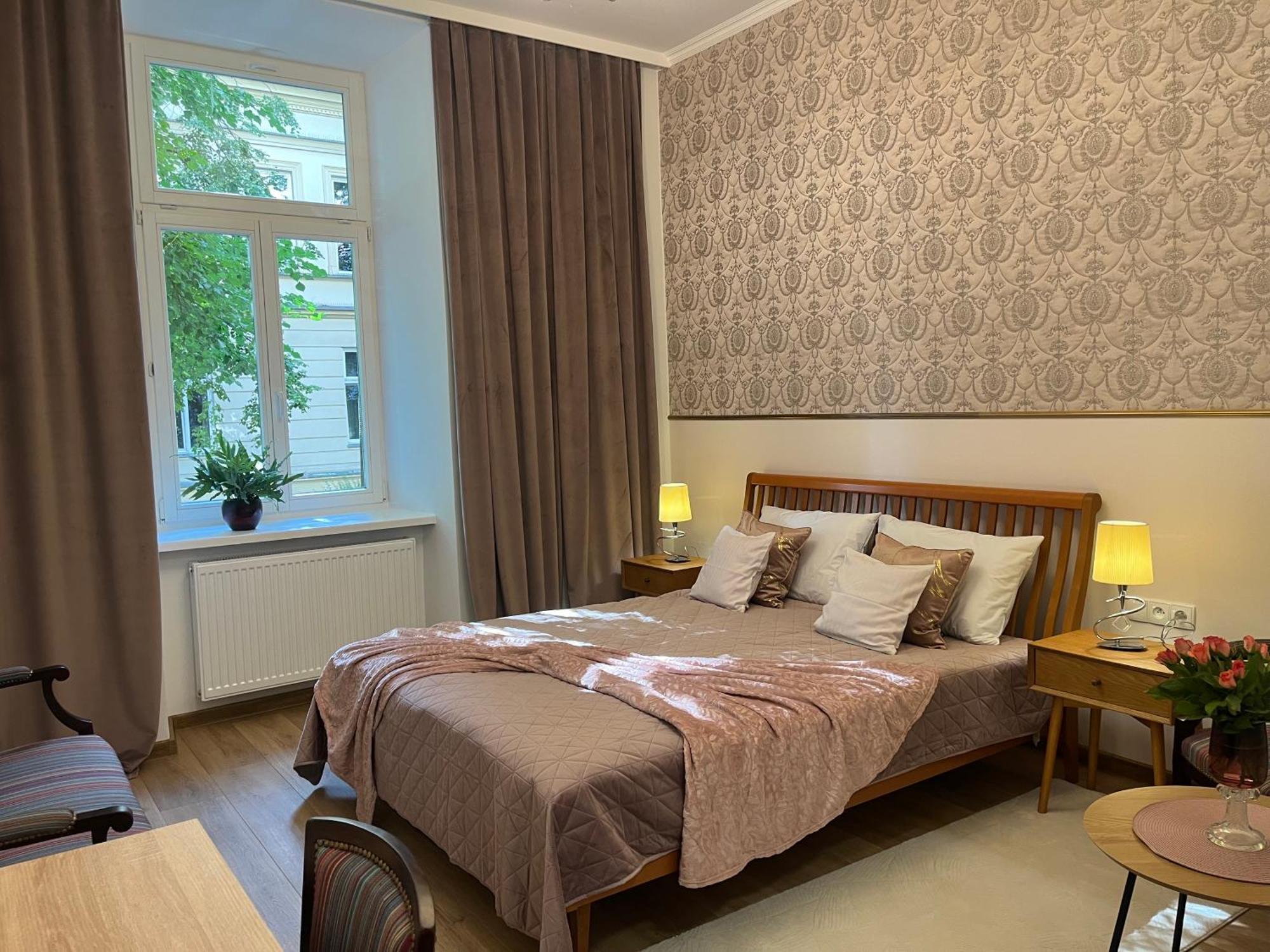 Wawel Crown Apartments Краков Экстерьер фото
